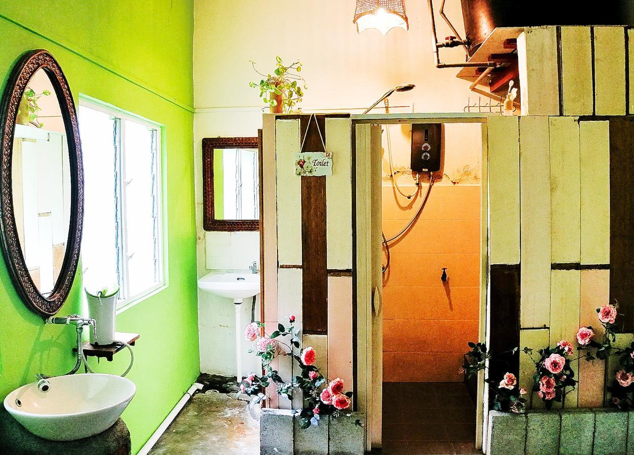 Ohana House @ 53 Kasturi Malacca Exterior photo